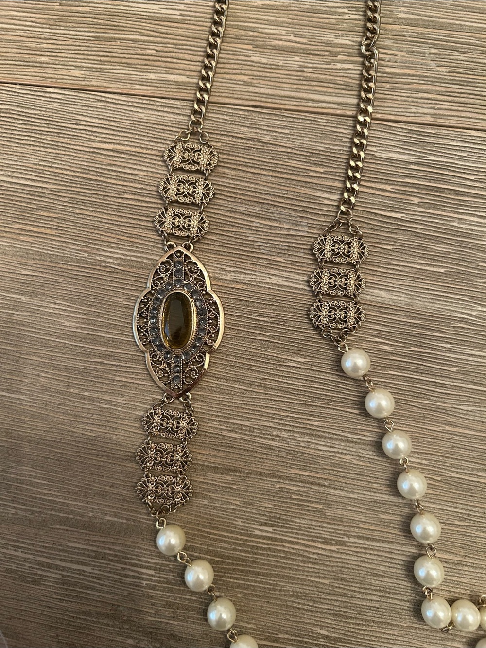 Vintage-Inspired Gold Pearl Pendant Necklace with Smoky Crystal